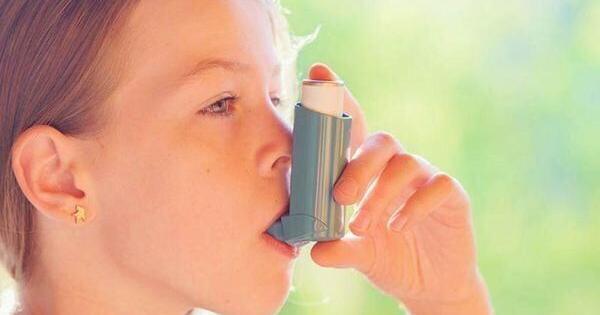 出于对责任的担忧，一些学校不储备哮喘吸入器